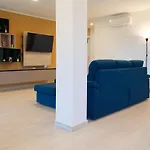 Luxury Liam With Pool And Sea View - Goelba Vila