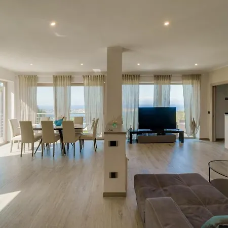 Villa Luxury Liam With Pool And Sea View - Goelba *
