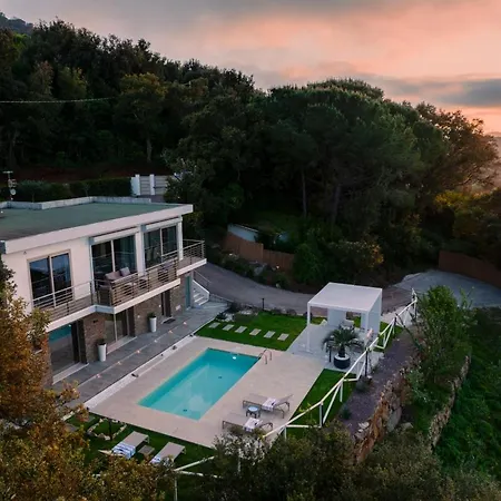 Villa Luxury Liam With Pool And Sea View - Goelba *